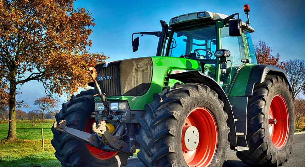 traktor pixabay ilustracija.jpg